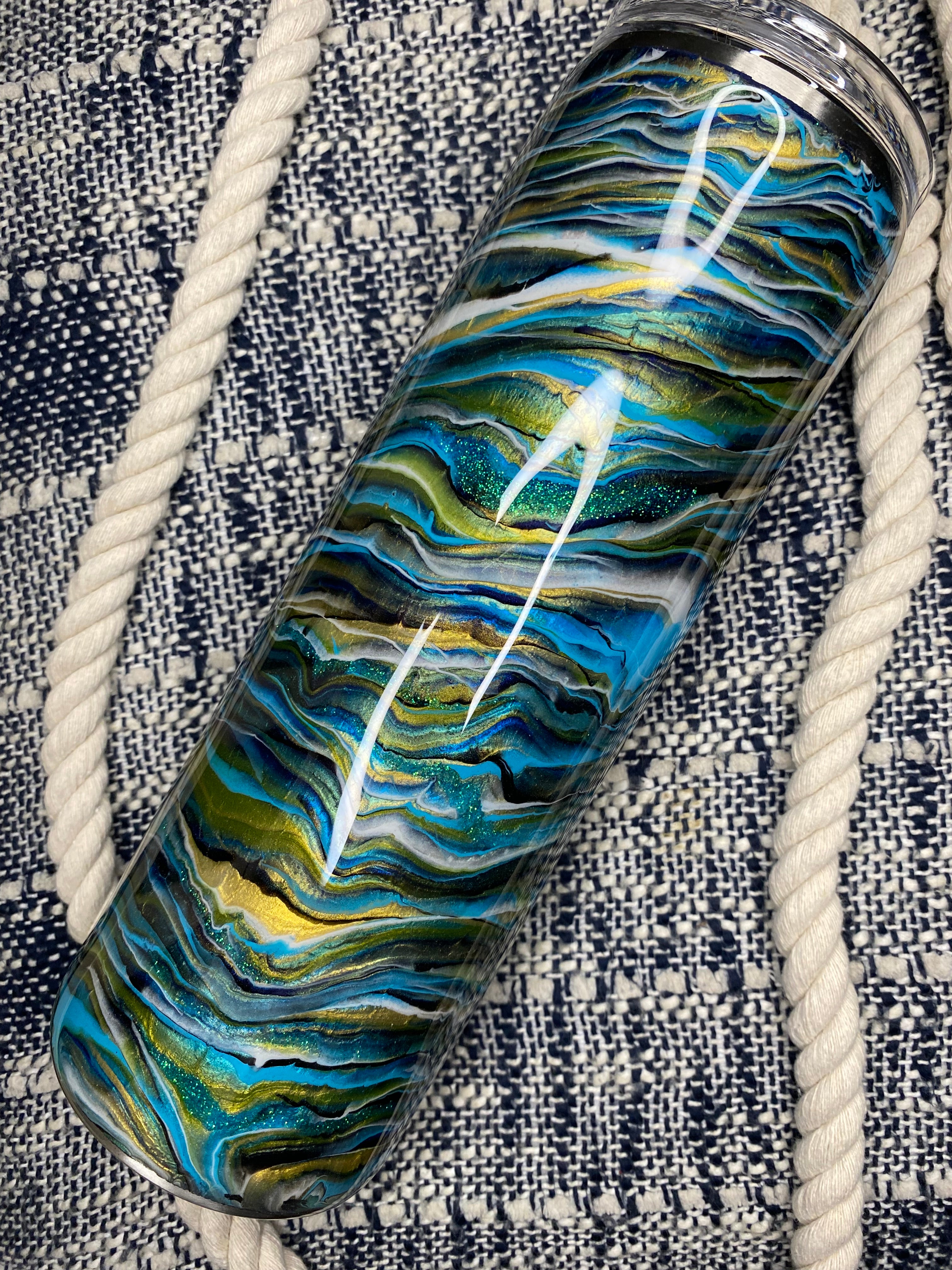 30 oz. Straight Skinny (GREEN RIVER Blurred Lines)