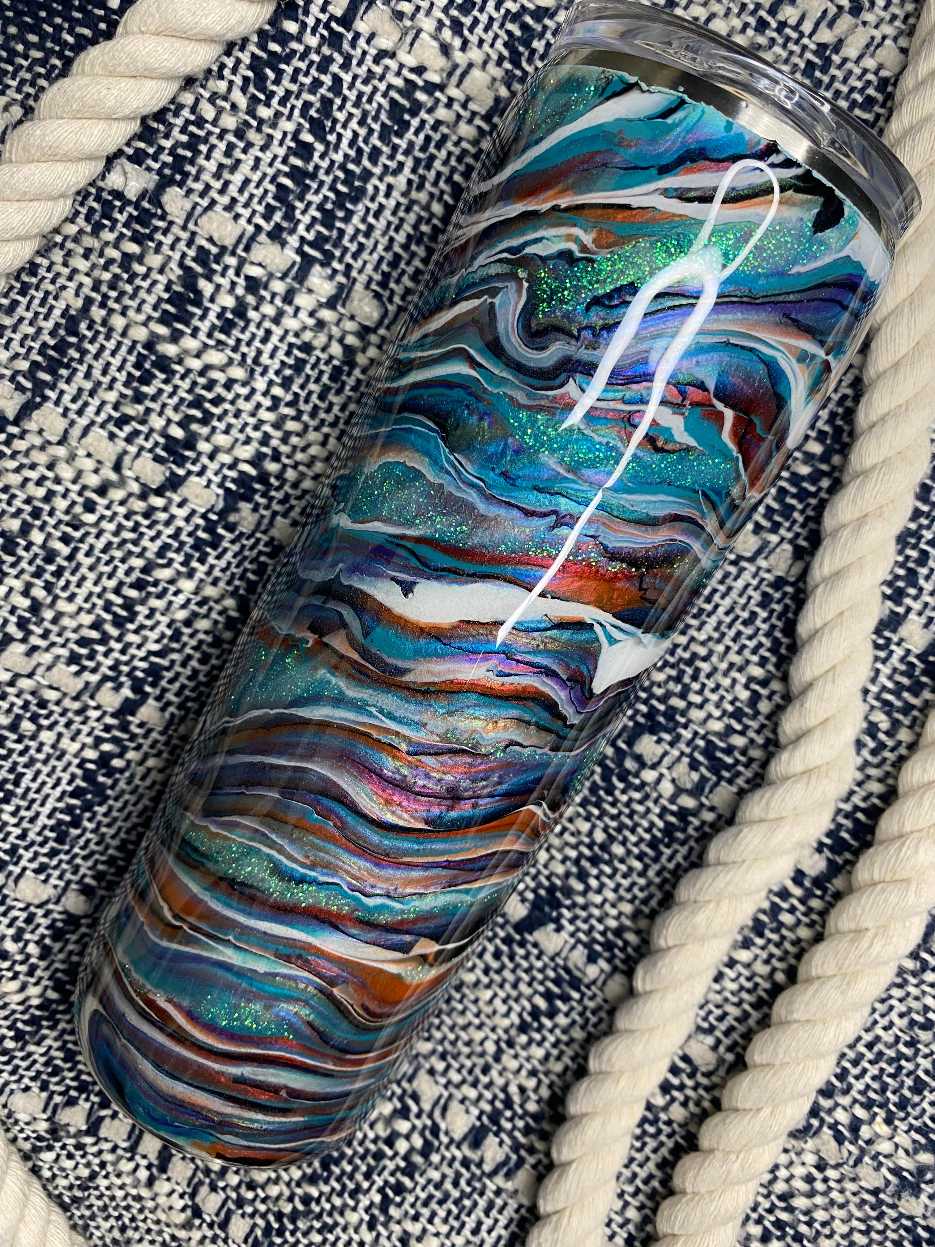 5. 20 oz. Tapered Skinny (RAINBOW RIVER Blurred Lines)