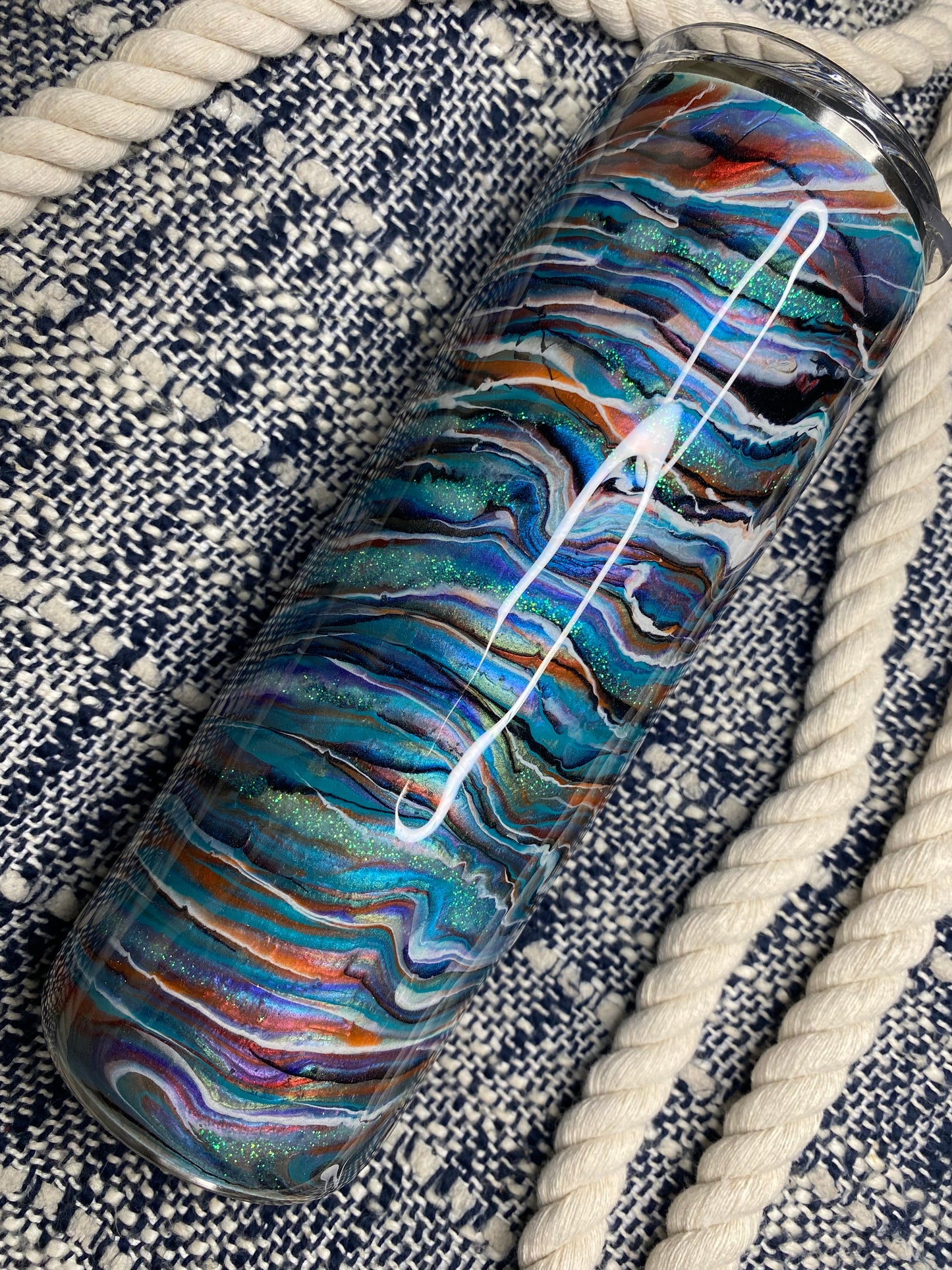 5. 20 oz. Tapered Skinny (RAINBOW RIVER Blurred Lines)
