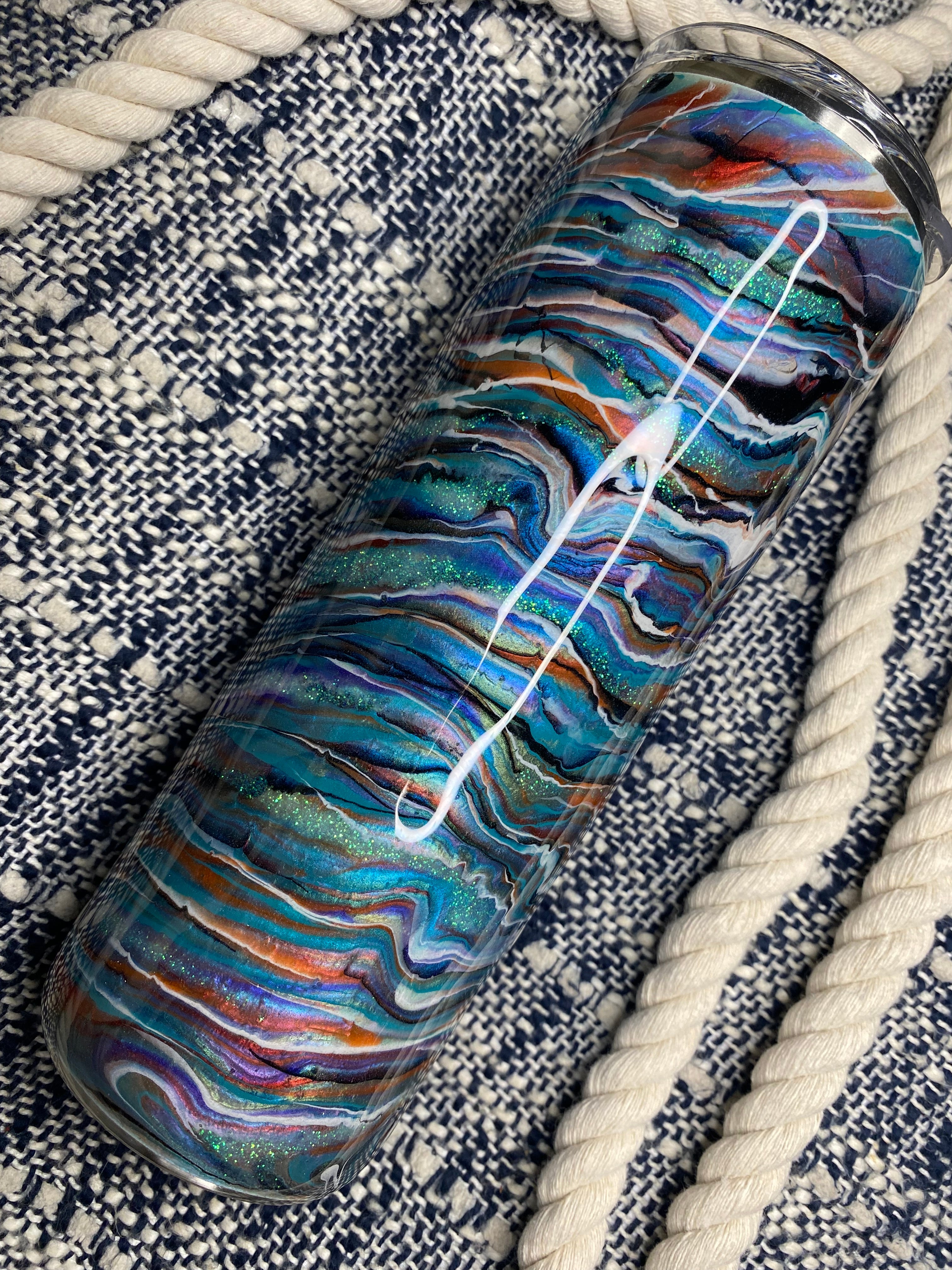 5. 20 oz. Tapered Skinny (RAINBOW RIVER Blurred Lines)