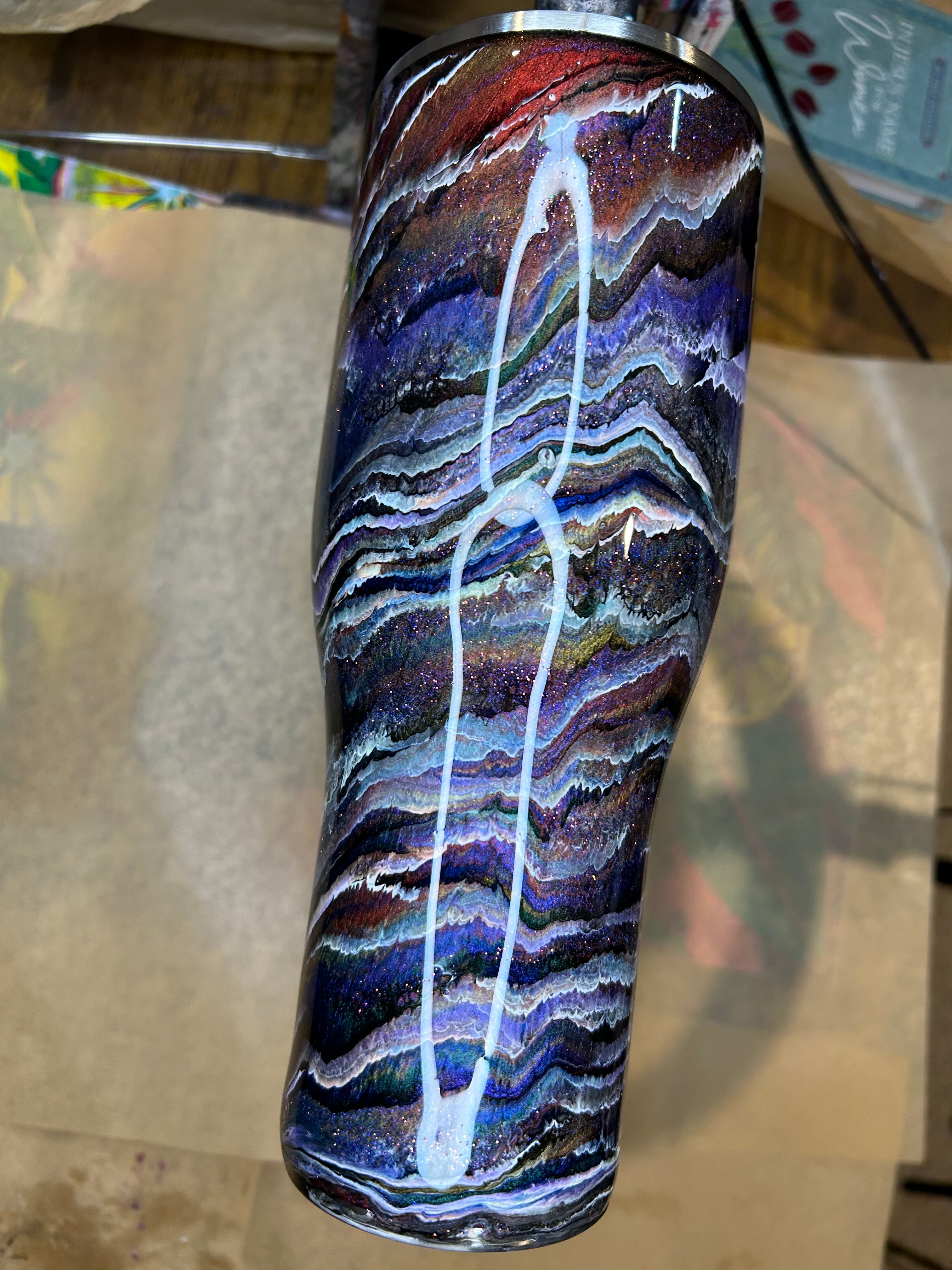 40 oz. Modern Curve Tumbler 💛 Blurred Lines for Dena