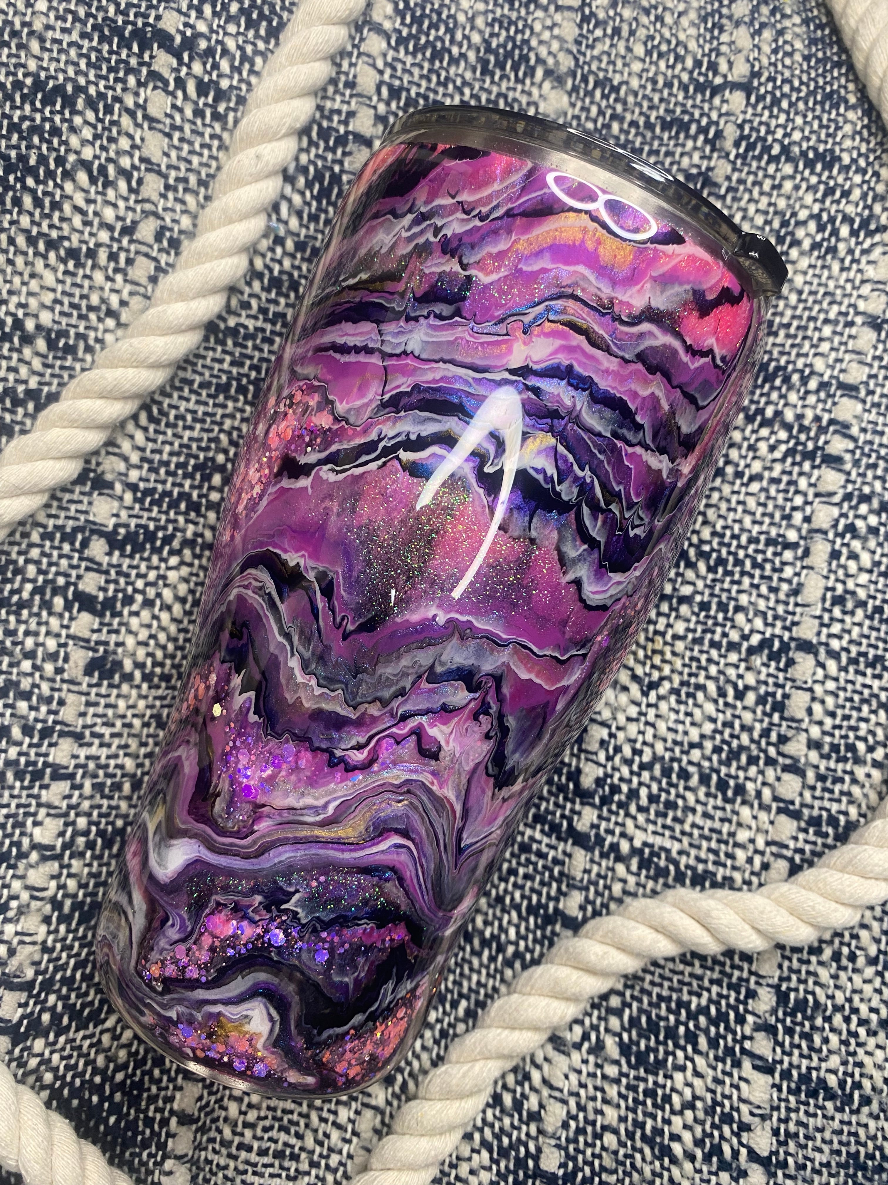 19. 30 oz. Modern Curve (PINK EXPLOSION Blurred Lines)