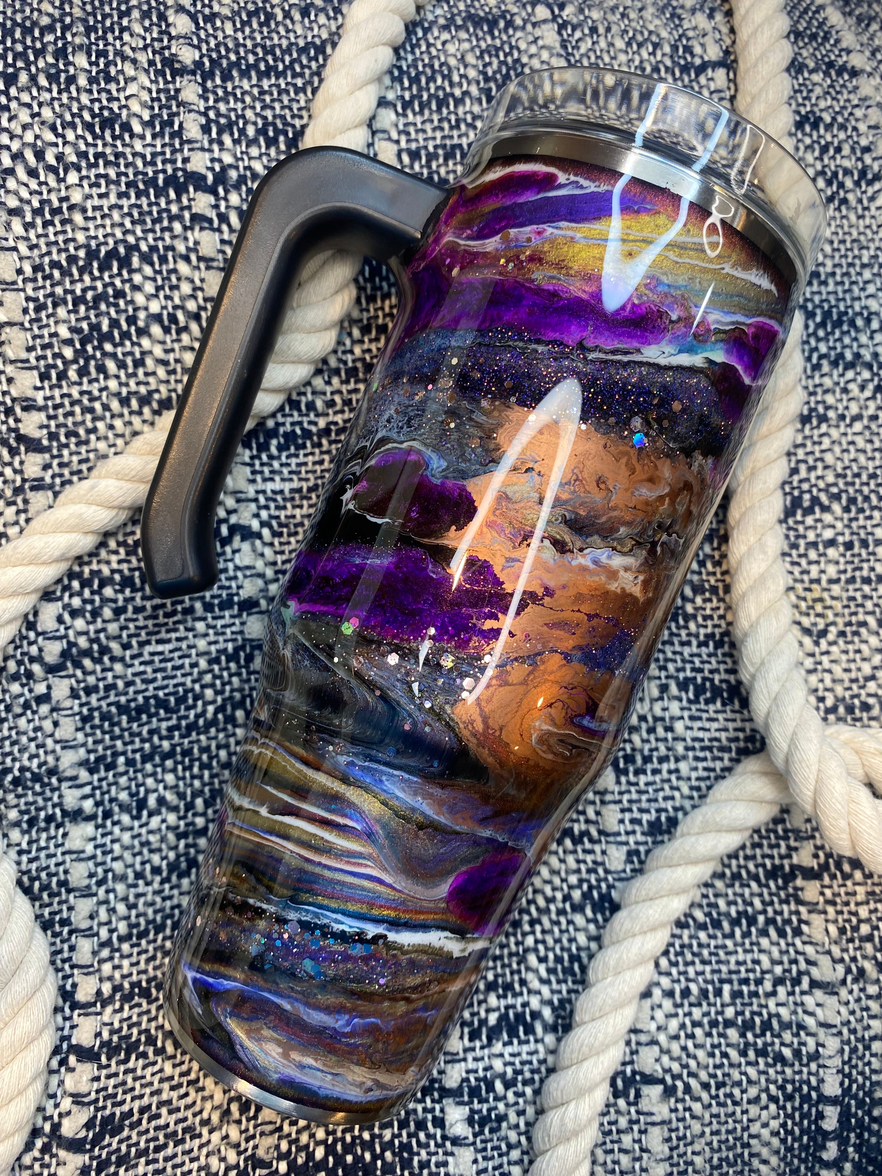 36B. 30 oz. Grippy Tumbler (SUNSET WESTERN Lemon Goose)