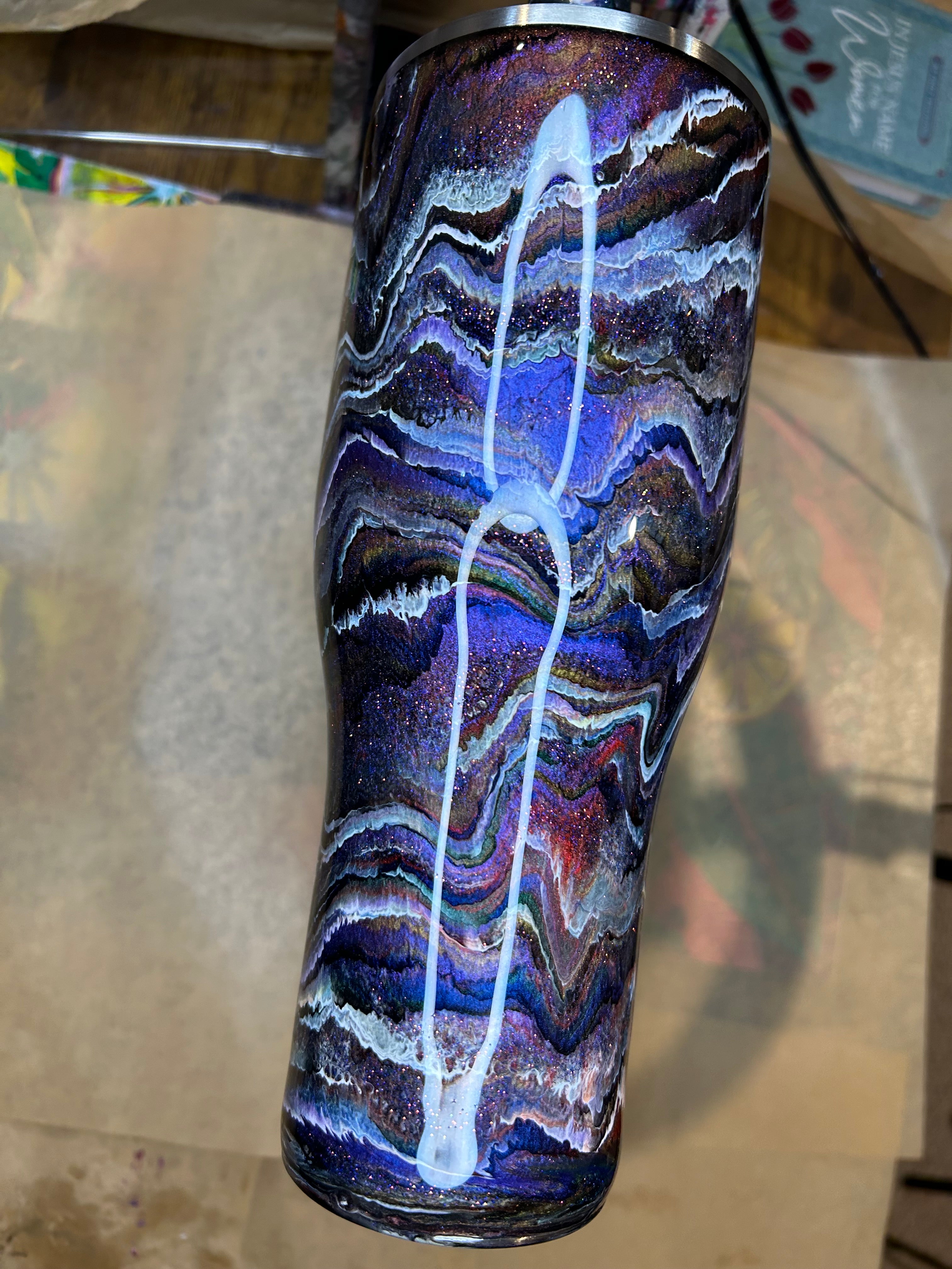 40 oz. Modern Curve Tumbler 💛 Blurred Lines for Dena