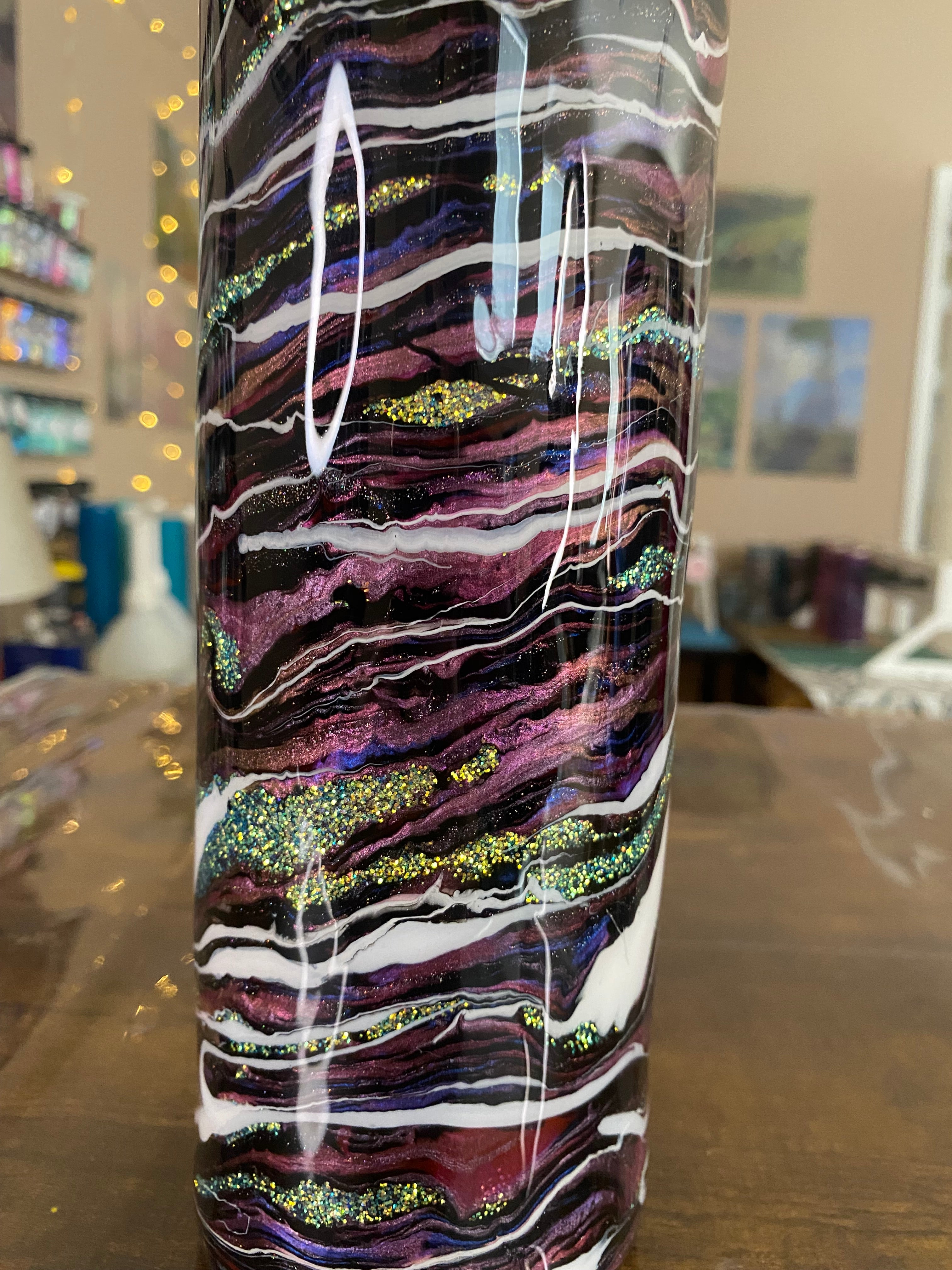 30 oz. Straight Skinny - Pink Stripes PGS Blurred Lines