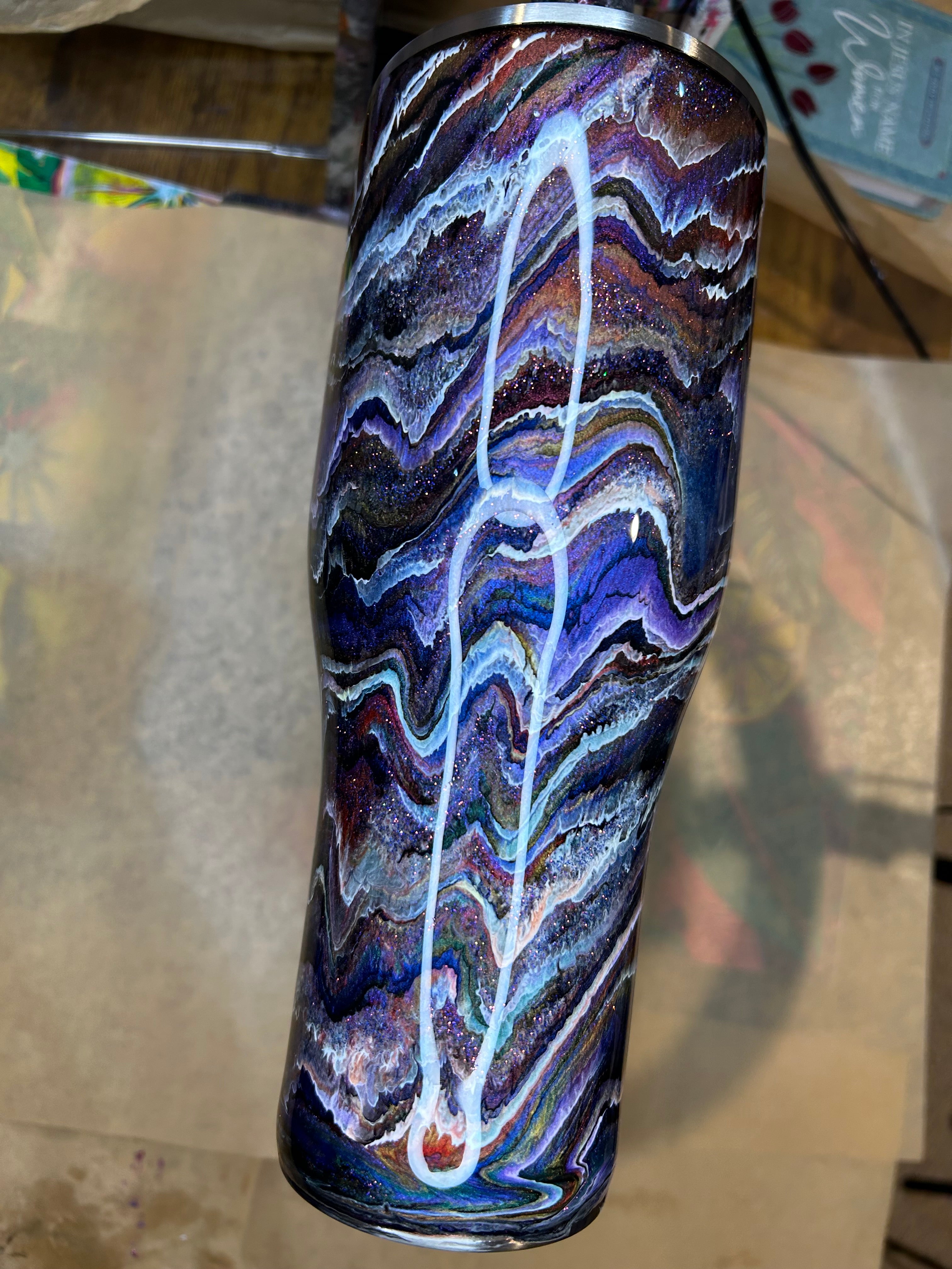 40 oz. Modern Curve Tumbler 💛 Blurred Lines for Dena