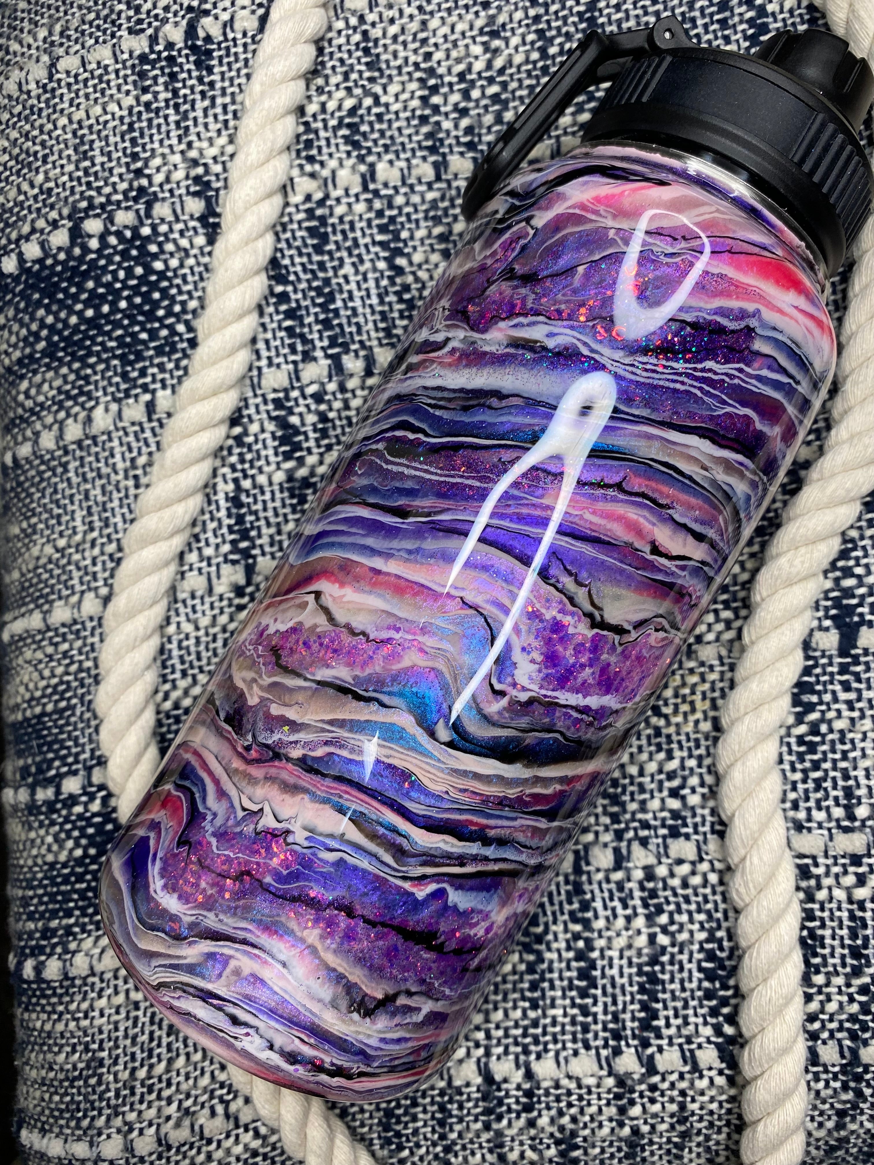 52. 32 oz. Duo Hydro Water Bottle (PINK WAVES Blurred Lines)