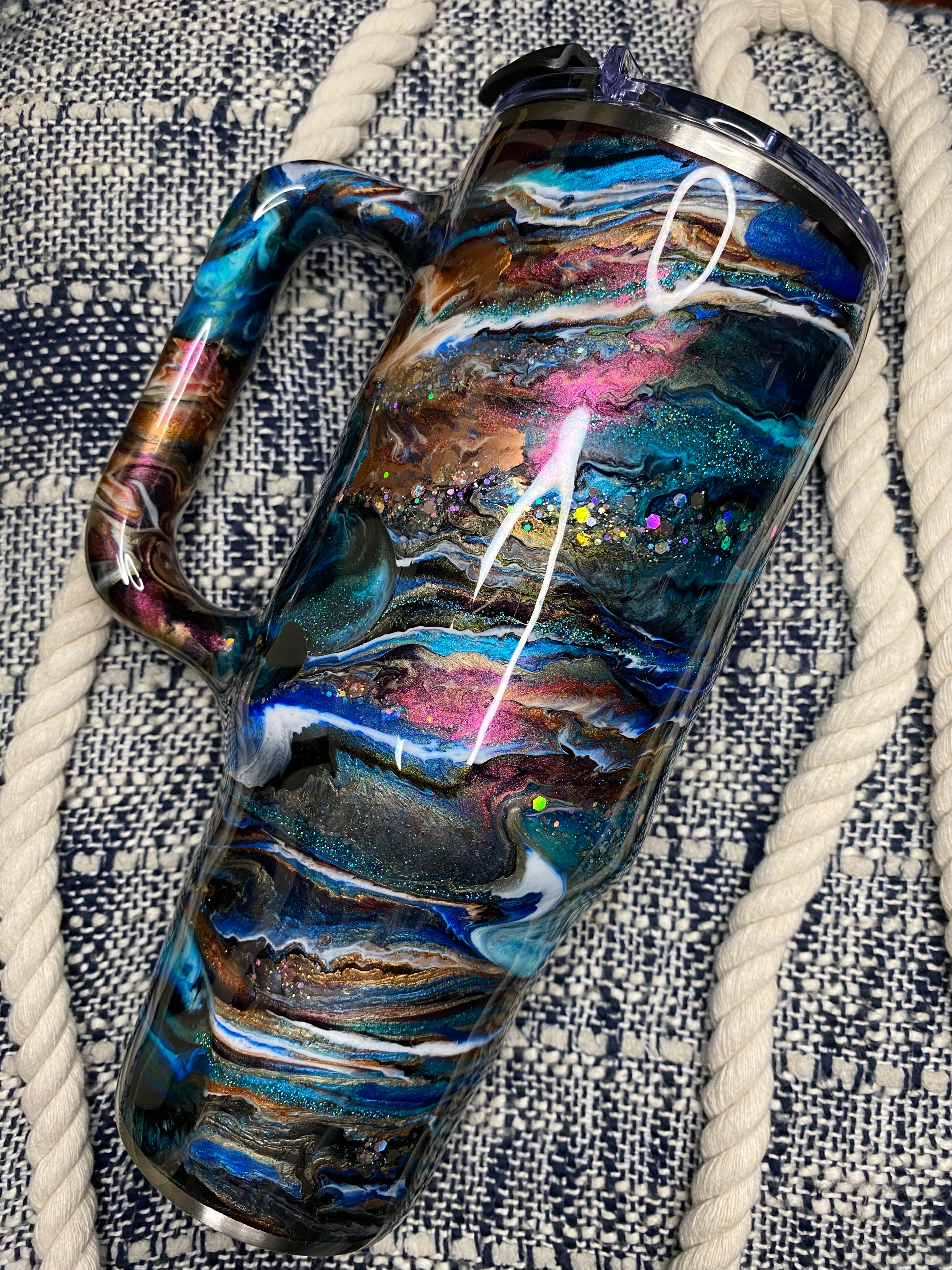 40 oz. Hogg BIG SWIG (WESTERN Lemon Goose)